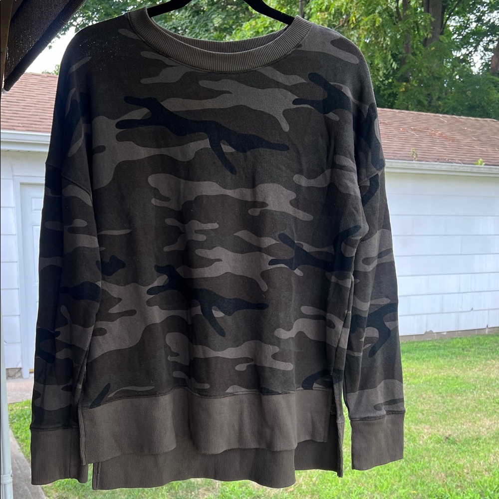 Camouflage Print Sweatshirt